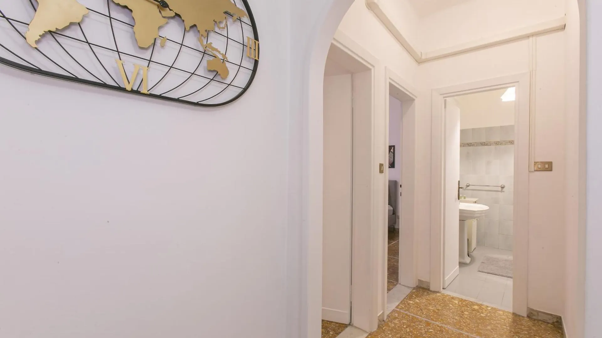 Modern Apartment 5 Minutes From Ponte Milvio  Roma