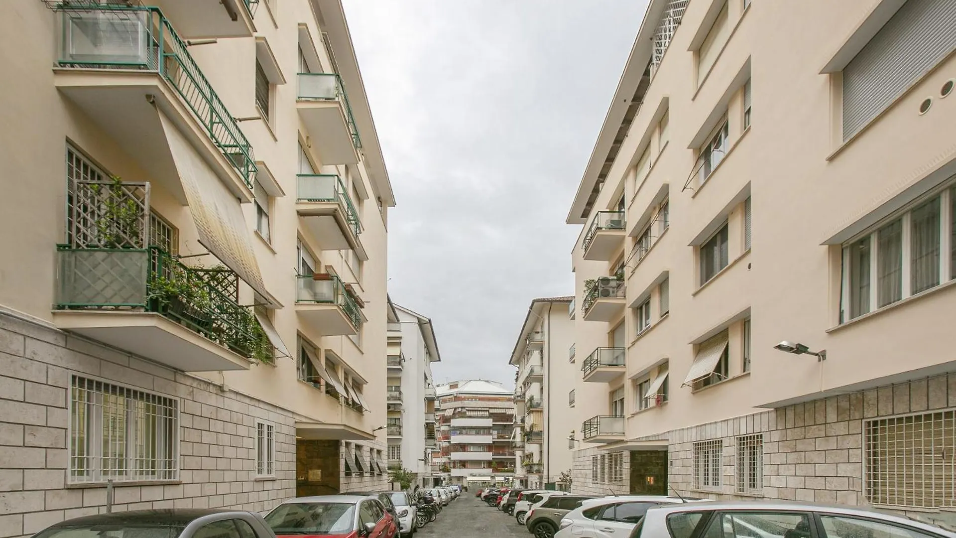 Modern Apartment 5 Minutes From Ponte Milvio Italy