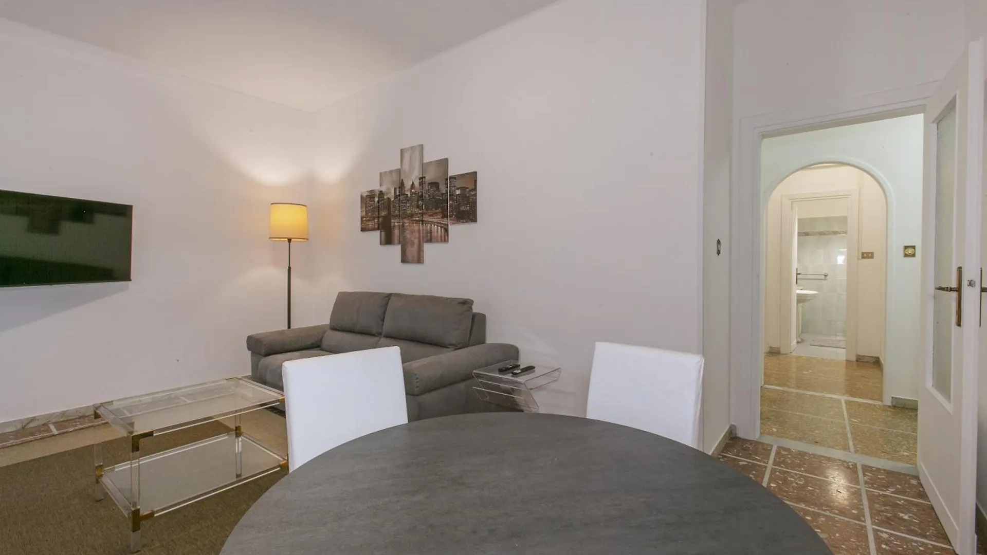 Modern Apartment 5 Minutes From Ponte Milvio