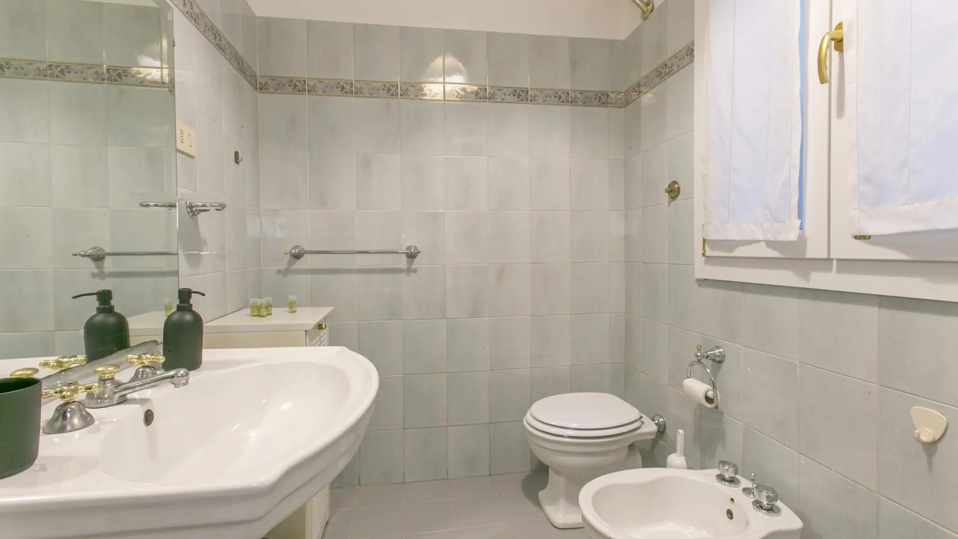 Modern Apartment 5 Minutes From Ponte Milvio