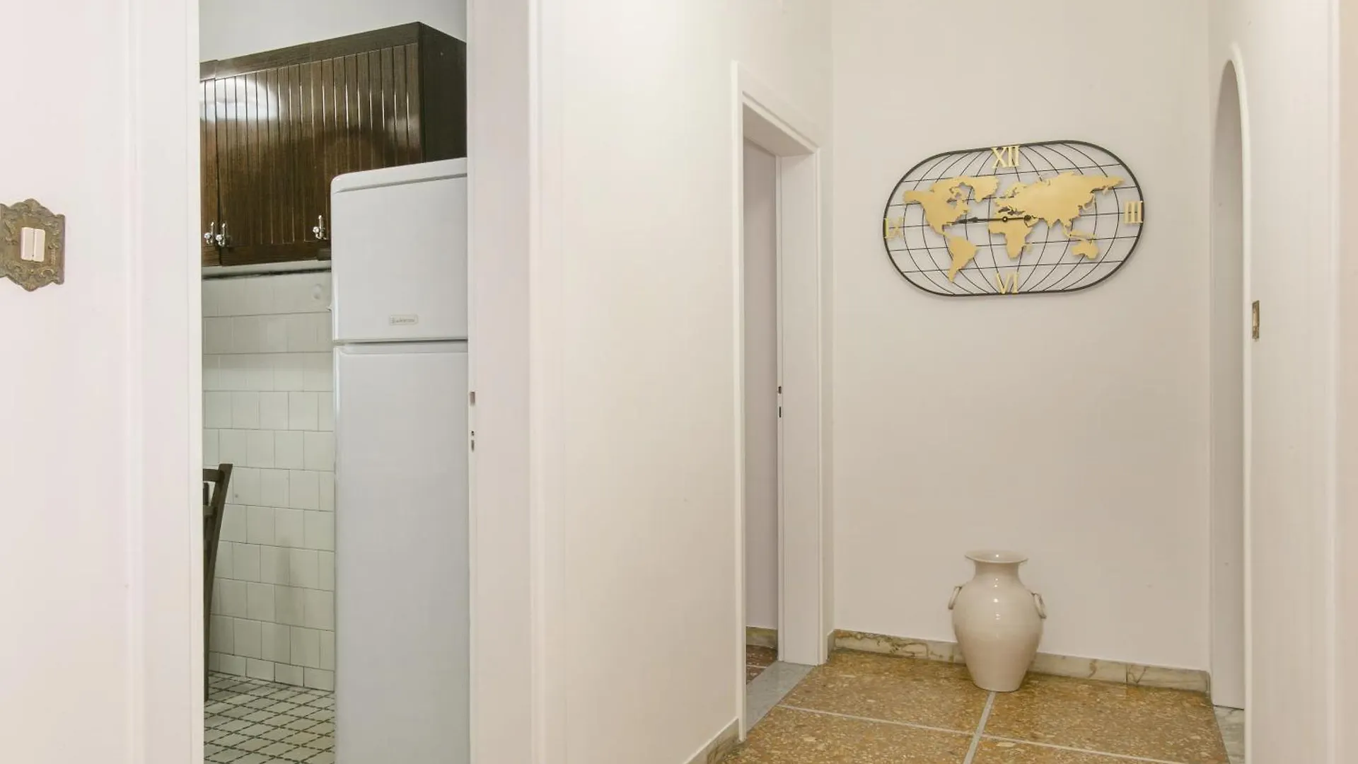Modern Apartment 5 Minutes From Ponte Milvio Italy