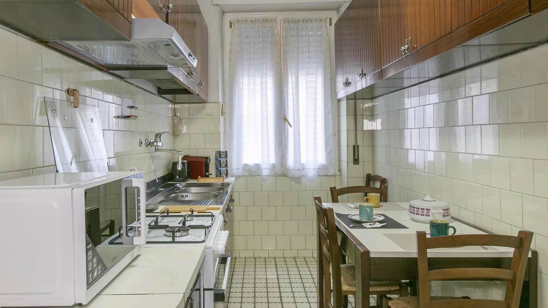 Modern Apartment 5 Minutes From Ponte Milvio Italy