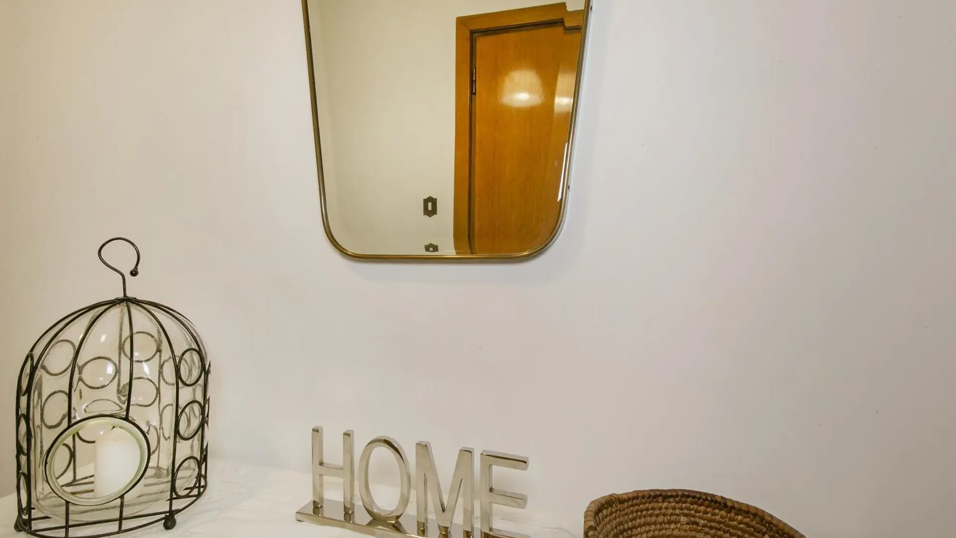 Modern Apartment 5 Minutes From Ponte Milvio Italy